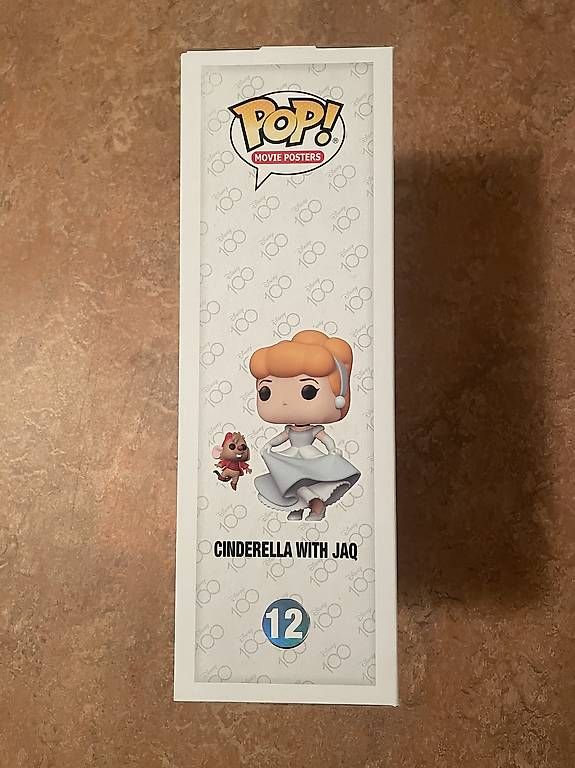 Funko Statuette: Pop Cenerentola Disney 100 GRANDE – Usato da Arbedo venduto da rin_lzm6 1