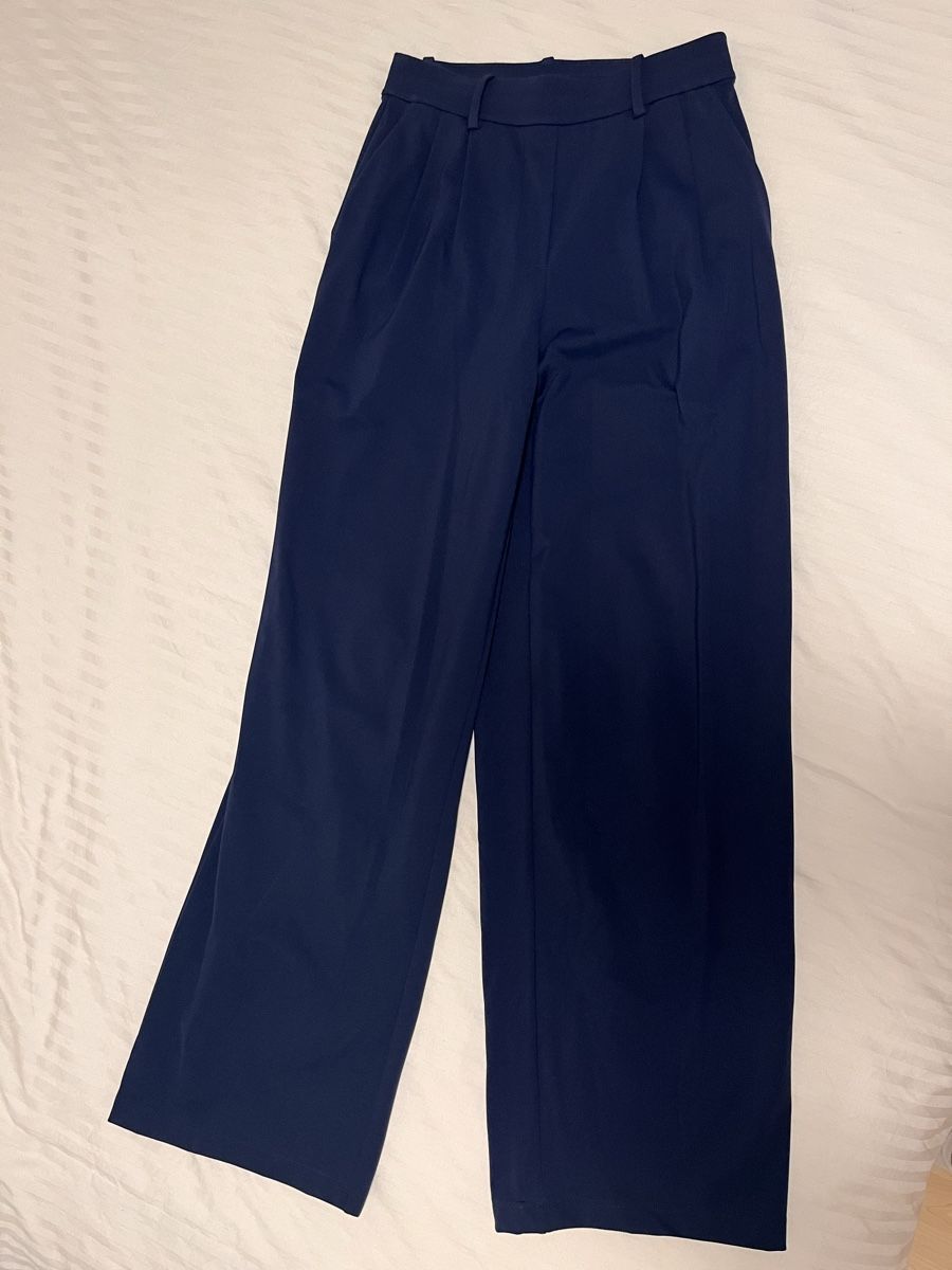 Lululemon Hosen: Neue Hose von Lululemon – Neu (gemäss Beschreibung) aus Zürich von sim_j8hh 1