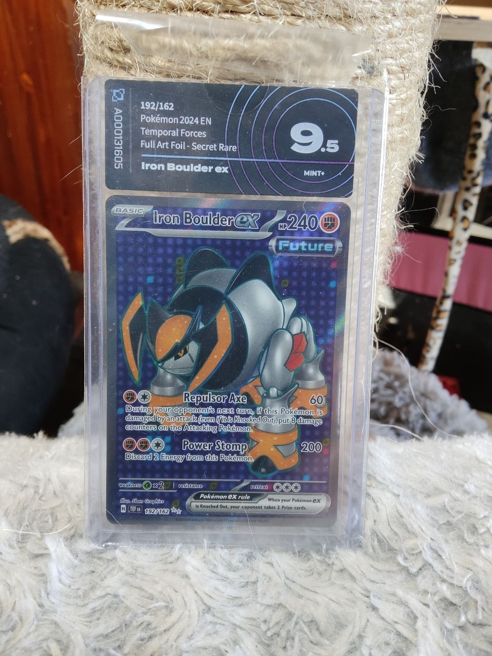 Pokémon Carte collezionabili: Pokémon 2024 Iron Boulder EX 192/162 UR Eng AIgrading 9.5 – Nuovo (secondo la descrizione) da Vezio venduto da 41181