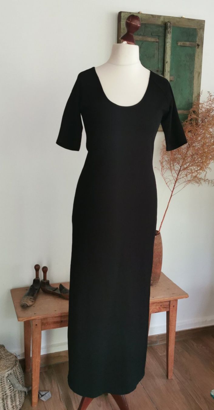 Ischiko Kleider: ISCHIKO elegantes Maxikleid Gr. 38 – Gebraucht aus gachnang von tibus1