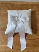 Ringkissen Hochzeit in weiss/ecru mit Satin Schleife