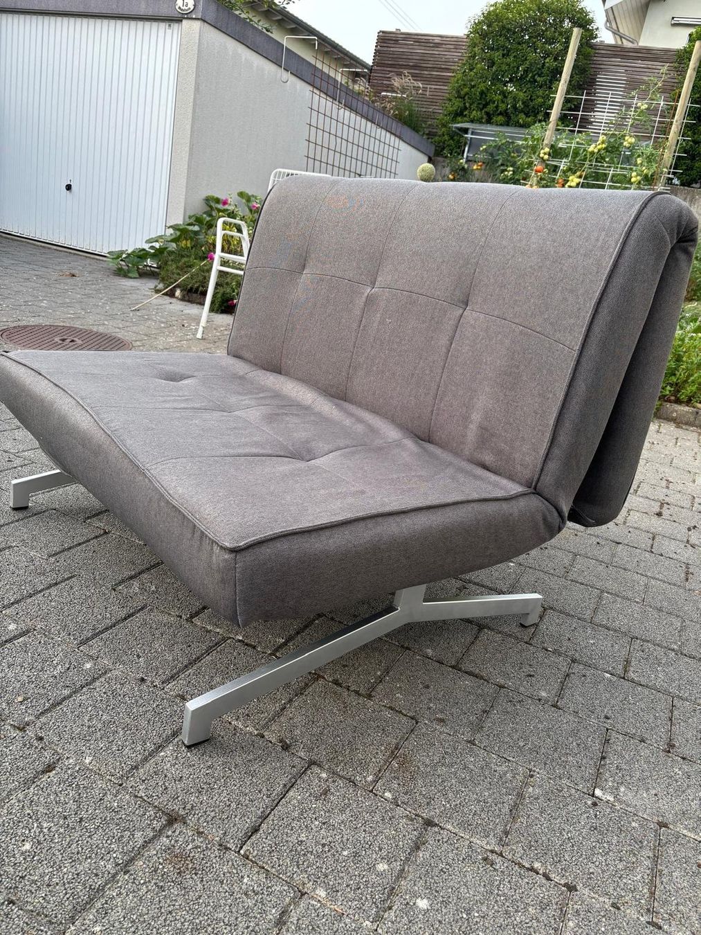 Sofas: Sofa / Bettsofa – D'occasion à Grosswangen par Ueligross