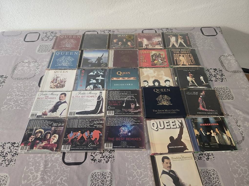 CD: cds maxi + albums cd+cds raretés introuvable  – Usato da lausanne venduto da 34982277casillas