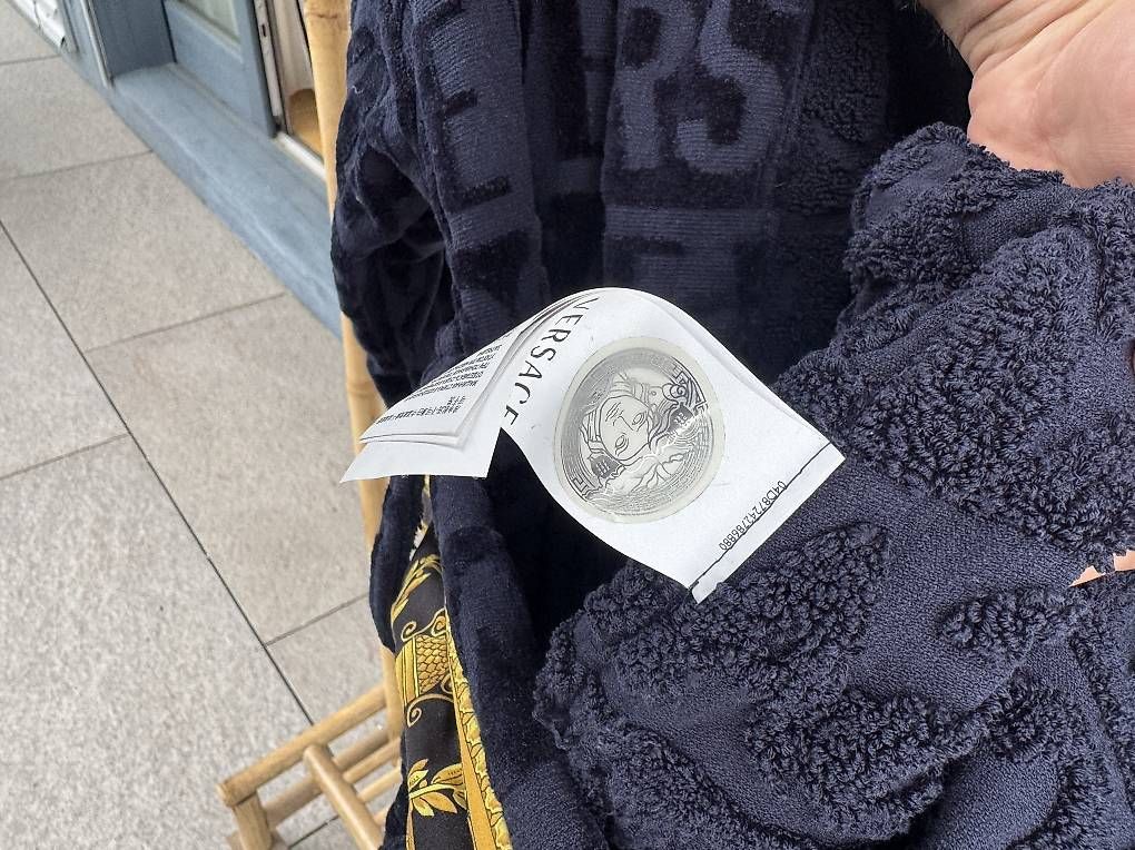 Accappatoi: Versace Baroque Bademantel (M) – Usato da Bözberg venduto da e_schweizer 4