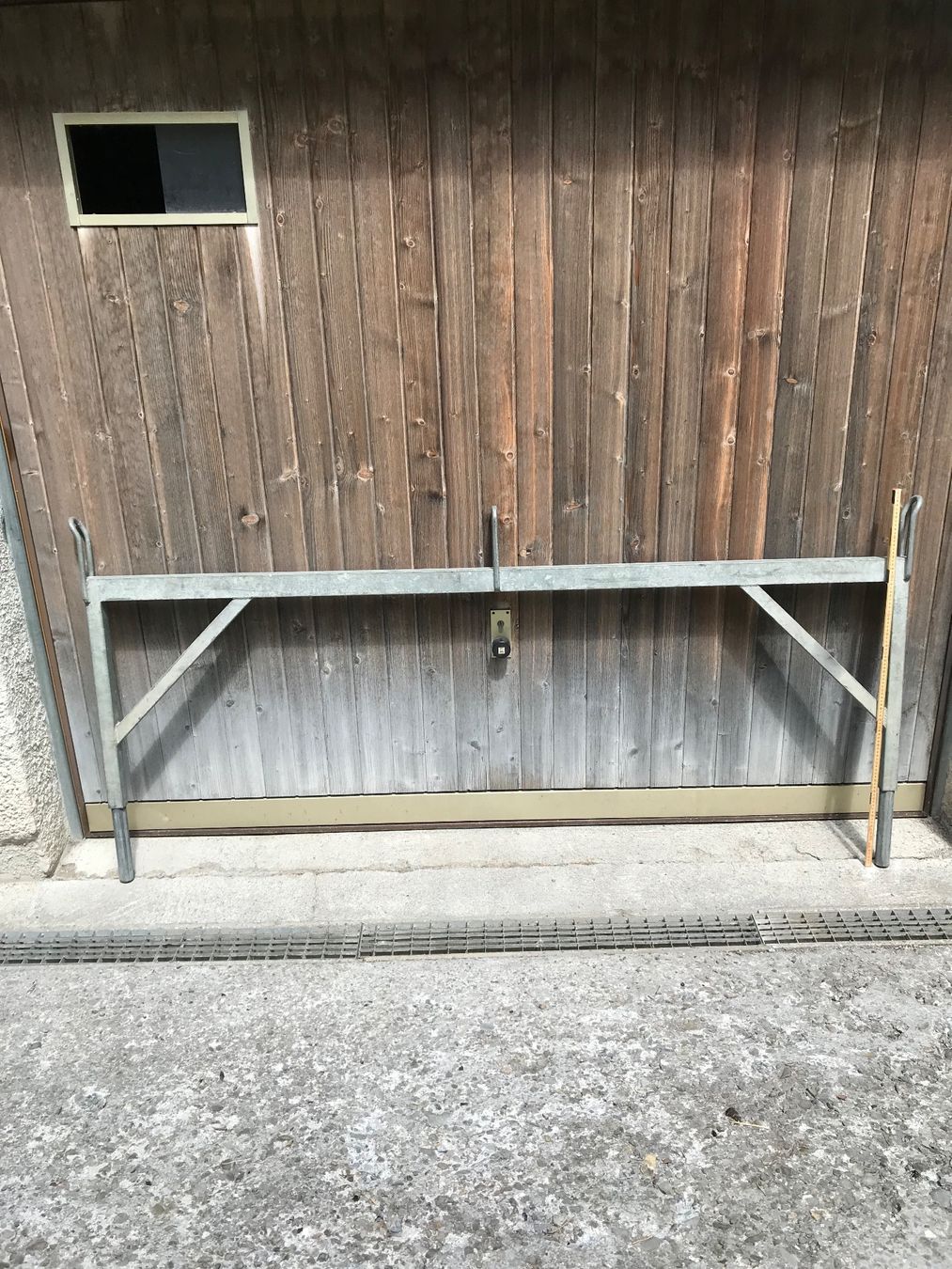Accessori per altri veicoli: Lieferwagen -Trägerteil – Difettoso da Elm venduto da 2084SRB