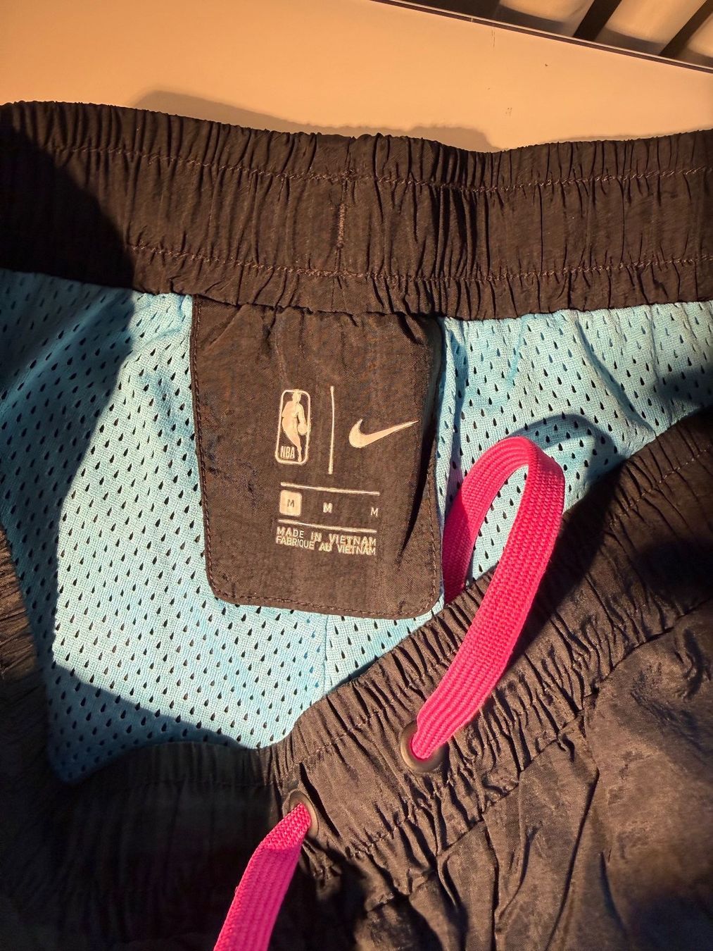 Nike Lotti di vestiti: Miami Heat tracksuit – Usato da Freienbach venduto da casciatoalessandro 9