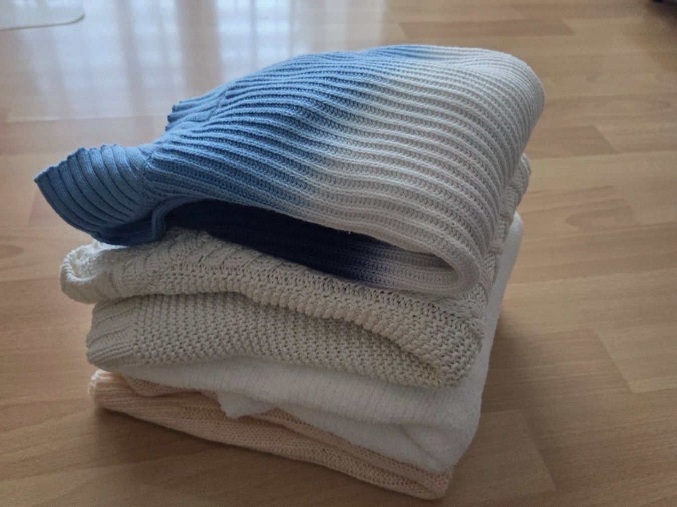 Lotti di vestiti: Pullover Paket - Verschiedene Farben & Marken, Gr. M&L – Usato da Abtwil AG venduto da MaVo.0710