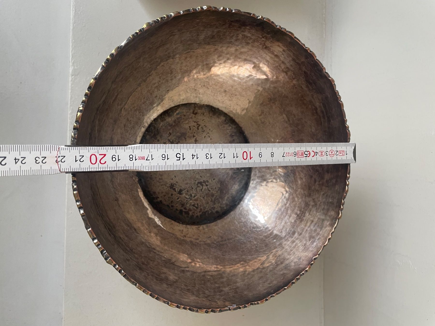 Schalen: Schale aus gehämmertem Silberblech D 22cm – Gebraucht aus Minusio von Pink222 7