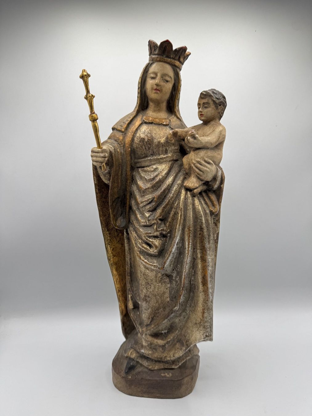 Figuren: Madonna mit Kind, Holzfigur, antike – Gebraucht aus Sachseln von BONATI01