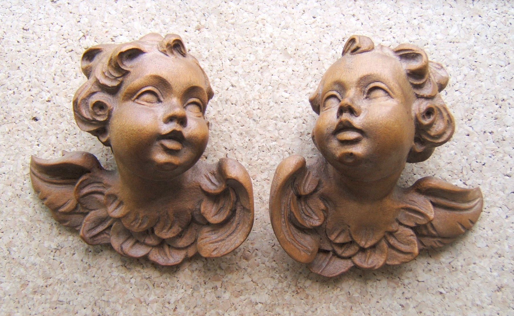 Figuren: 2 SCHÖNE HOLZENGEL HANDGESCHNITZT – Gebraucht aus Brunnen von Nonne04