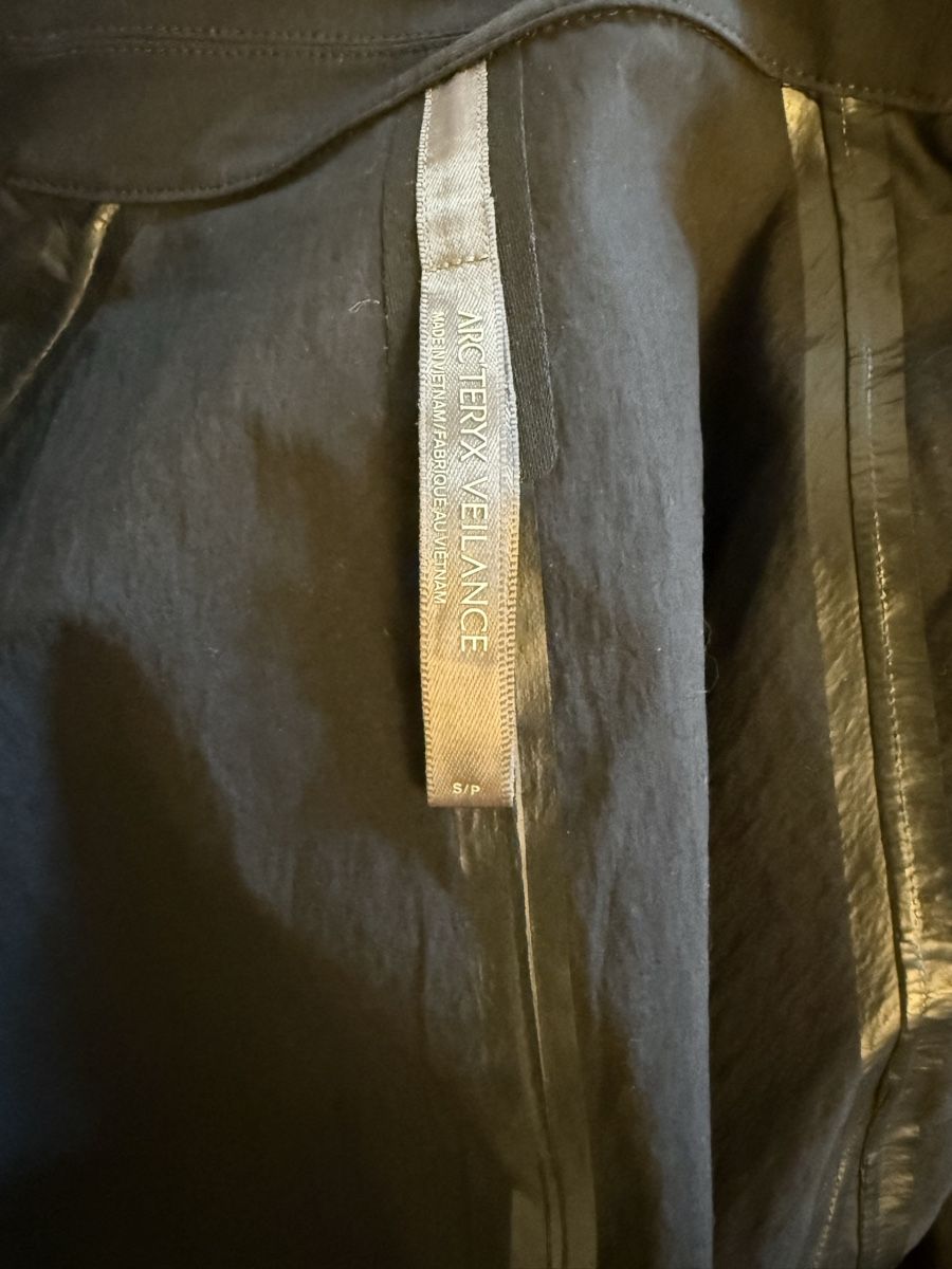 Arcteryx Giacche: Arcteryx veilance Jacke – Nuovo (secondo la descrizione) da Zürich venduto da joh_cg9m 2