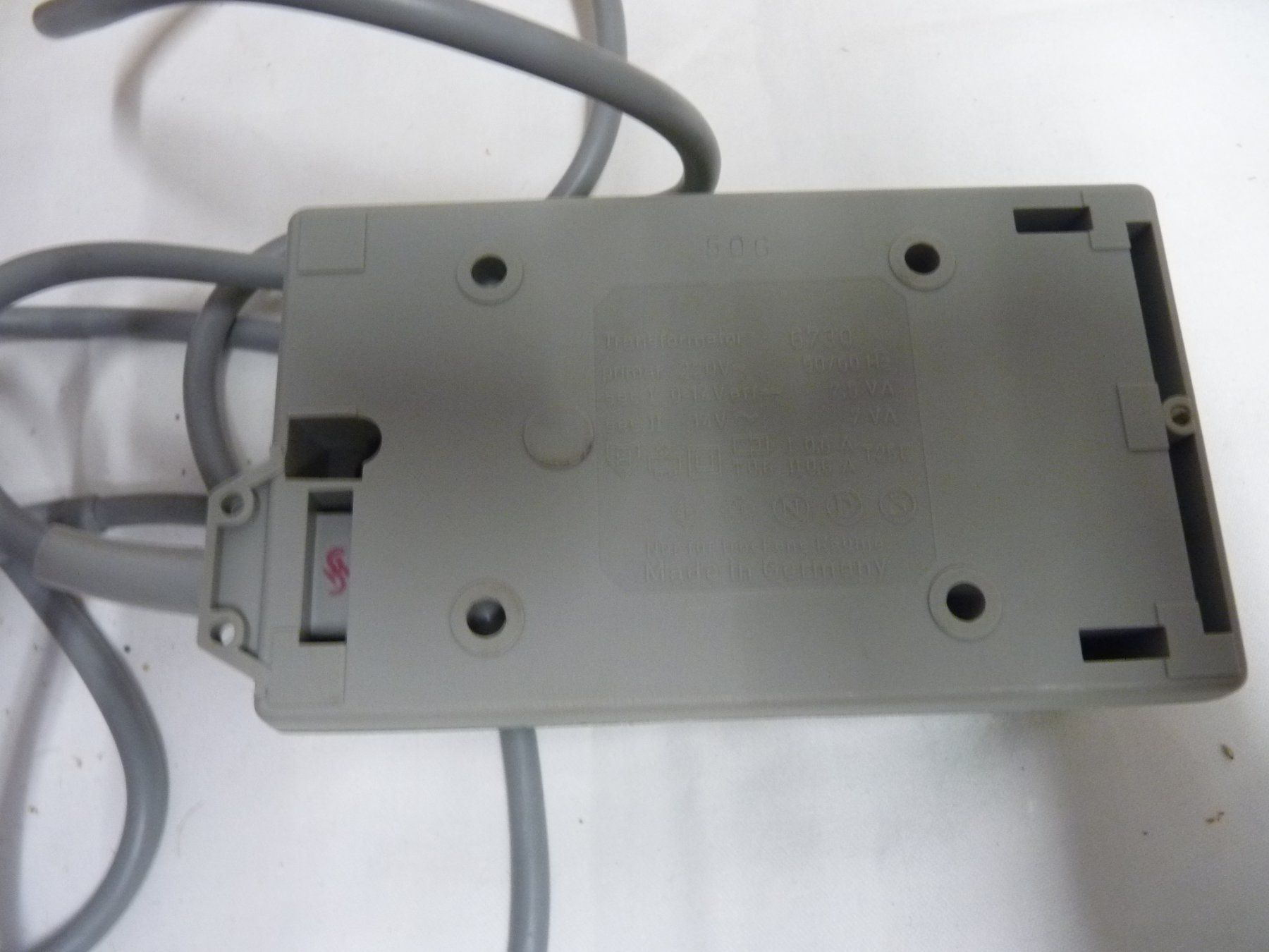 Fleischmann Batterie, Caricabatterie & Alimentatori: Spur N Fleischmann Transformator 6730 – Usato da Küsnacht ZH venduto da zoliboli01 4