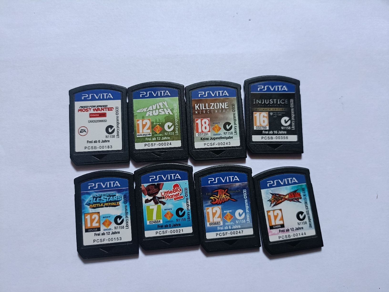 Sony Konsolen: PSVita PCH-1004, games and memory cards – Gebraucht aus Baden von mar_zhd9 1