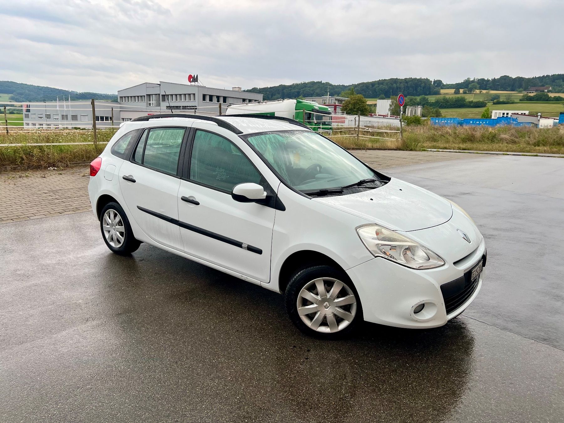 Renault Autos: Renault Clio 1.2 Kombi weiss mit MFK – Gebraucht aus Eschenz von steyr-92