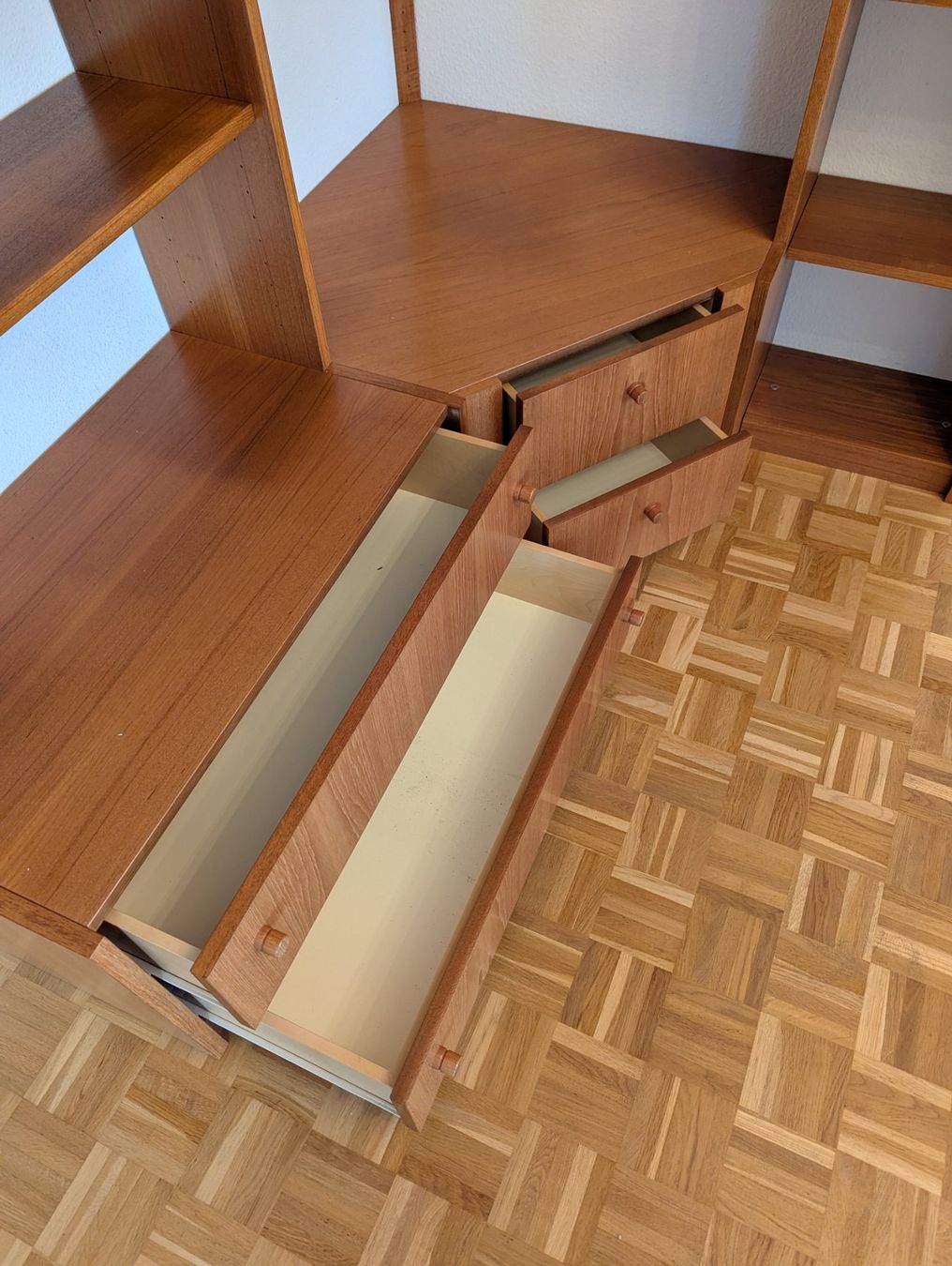 Scaffali: Wohnwand Holz – Usato da Seltisberg venduto da JulezCH 2