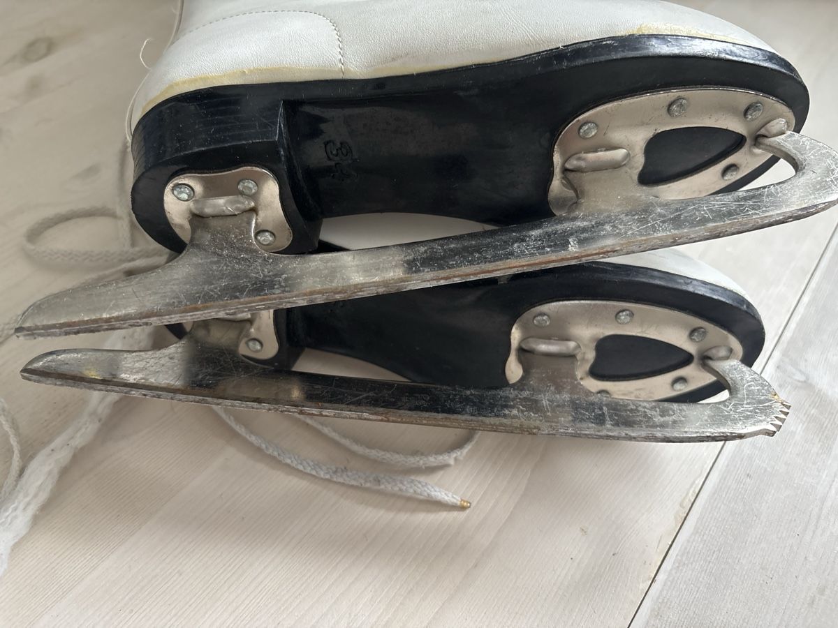 Pattini da ghiaccio: Schlittschuhe Marke ACRO  / Grösse 34 – Usato da Egg b. Zürich venduto da Player1pl1 4