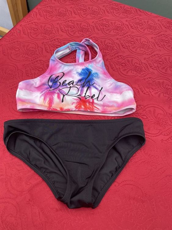 Bikini Madchen 128