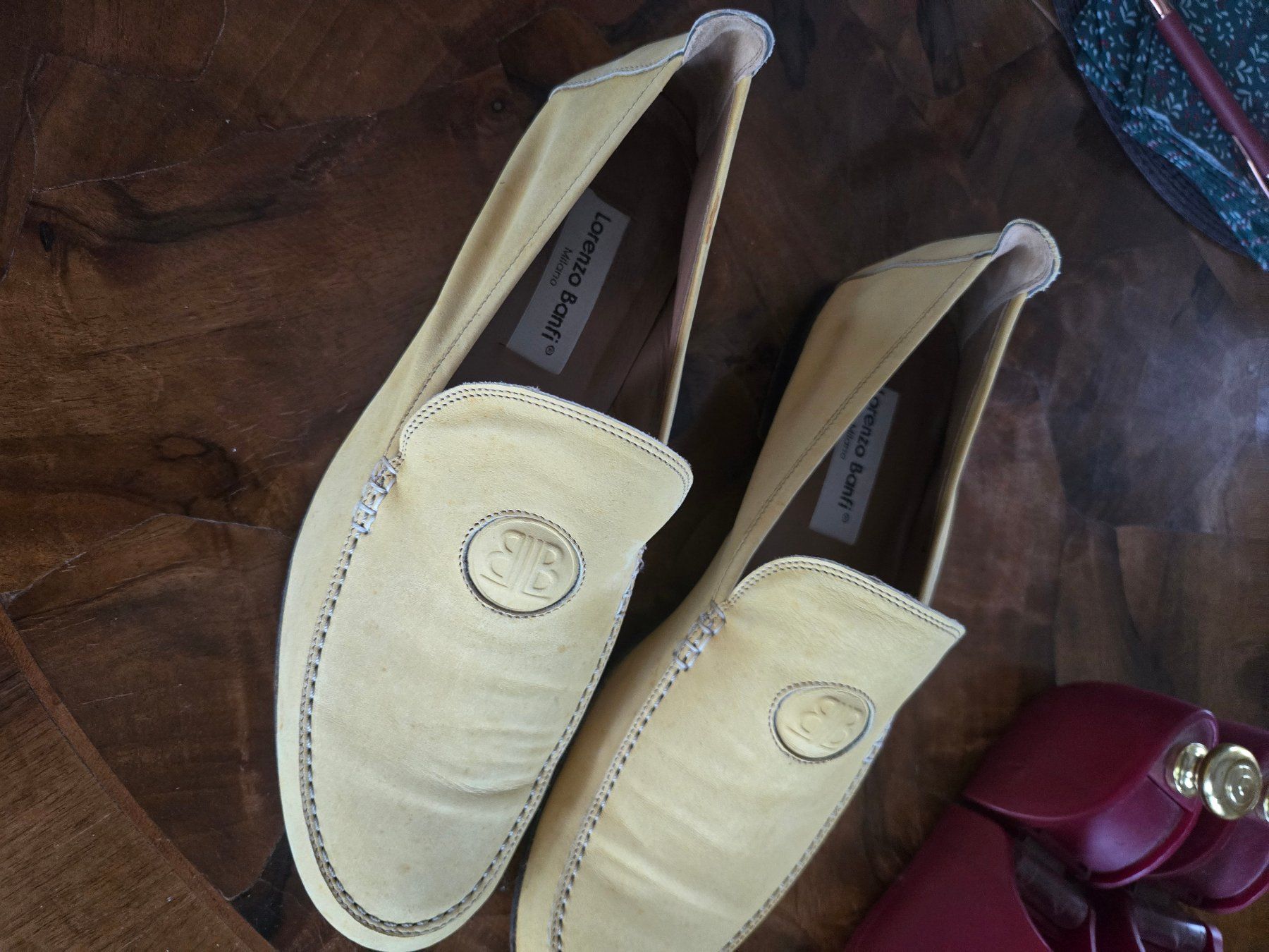 Herrenschuhe: Moccasin hellgelb Grösse 43 – Gebraucht aus Ascona von Topolinowatch
