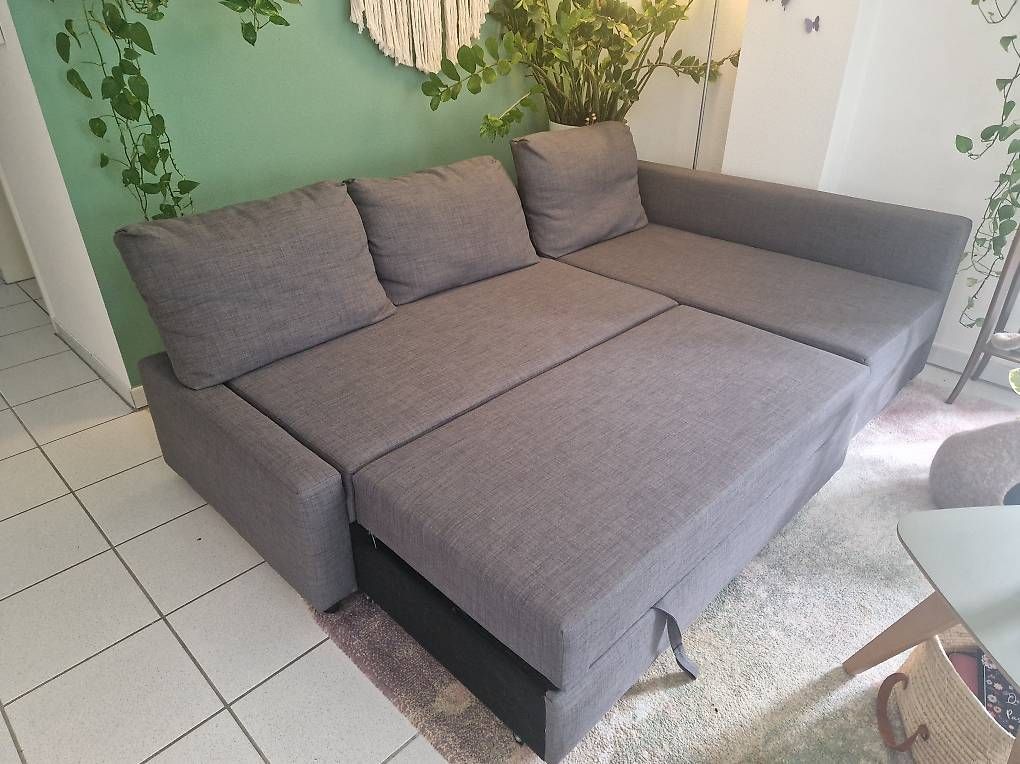 Divani: Divano letto – Usato da Aurigeno venduto da dan_2xx2 1