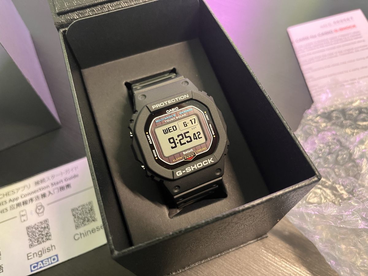 Casio Uhren: Casio G-Shock GW-BX5600-1 - Japan Import, neu / ungetragen – Neu (gemäss Beschreibung) aus Oberrieden von kiwimatt