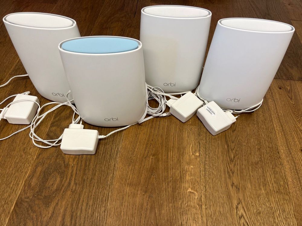 Netgear Orbi Mesh mit 3 Satelliten | Kaufen auf Ricardo