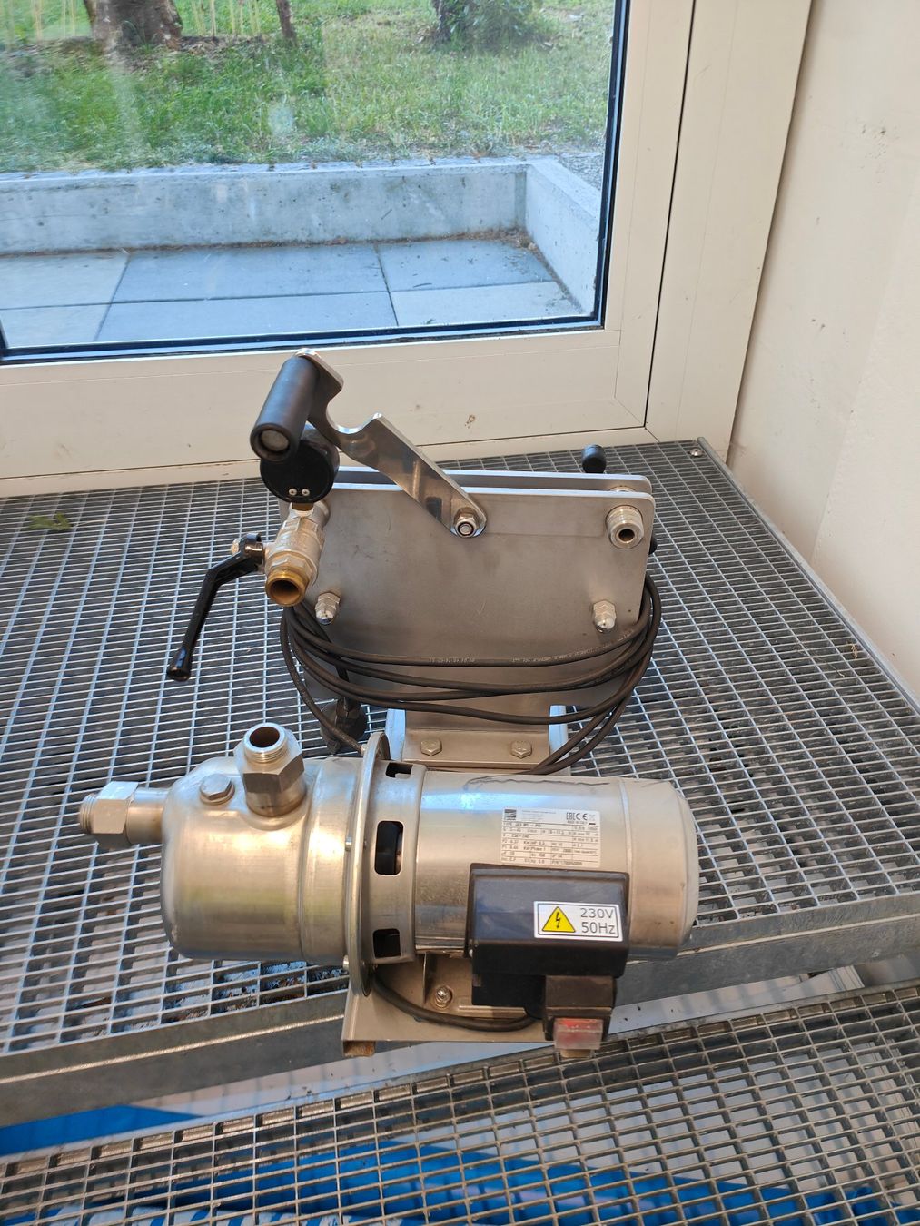 Sanitär: Schichtenfilter – Gebraucht aus Trimbach von Tripoli_Trimbach