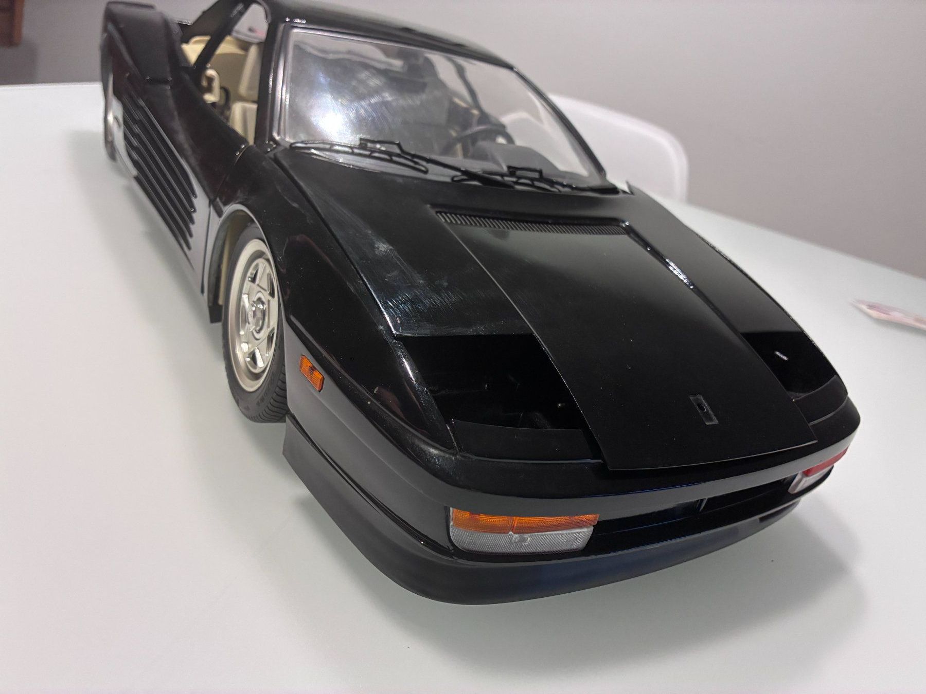 Pocher Kit di modellismo & Modellini statici: Pocher Ferrari F40 1/8 – Usato da Montagnola venduto da ciain67 2