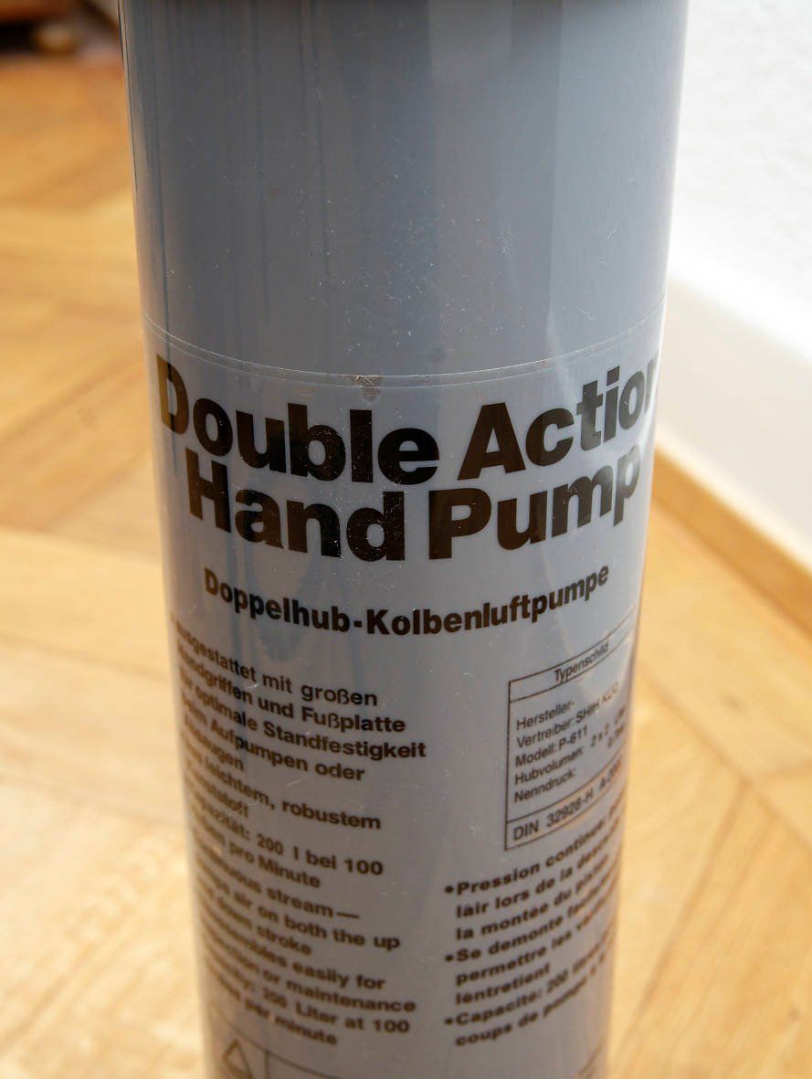 Pumpen & Teile: Doppelhub Luftpumpe Schlauchboot Luftmatratze etc. – Neu und originalverpackt aus Bern von Maccalvin 3