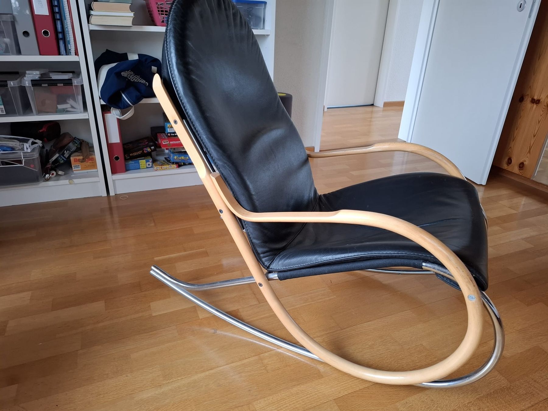 Stühle: Schaukelstuhl – Gebraucht aus Buus von Nambo 1