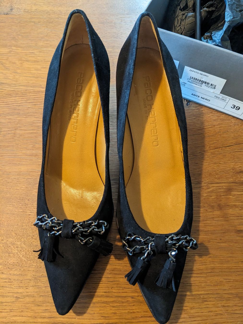 Scarpe da donna: Spitzige elegante Wildleder Pumps – Nuovo (secondo la descrizione) da Bern venduto da Zorro333