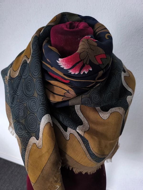 Foulards & écharpes: Schal winterlich – D'occasion à Rüti ZH par Restwert_Rueti_ZH