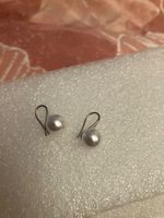 Elegante Hakenohrringe silberfarben, weisser Imitationsperle