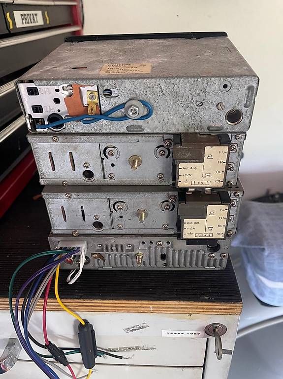 Radio: 4 alte Autoradios – Usato da Frauenfeld venduto da ale_5jgf 2