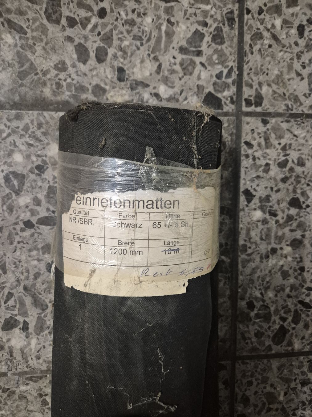 Bodenmatten: Gummimatte – Neu (gemäss Beschreibung) aus Thalwil von Moritz.A 1