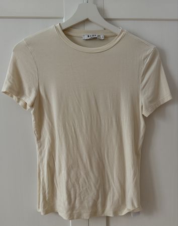 NA-KD T-Shirt Grösse S guter Zustand