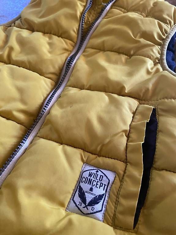 Autres vêtements garçon: Weste 116  – D'occasion à Därstetten par yas_pb5r 2