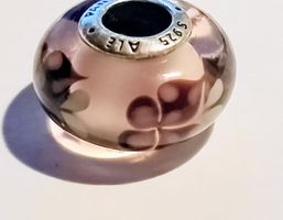 Pandora Charm Murano Glas Blumen lila