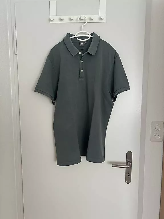 Polo-Shirts: 2 Polo Manor – Gebraucht aus Bern von manu0100 2