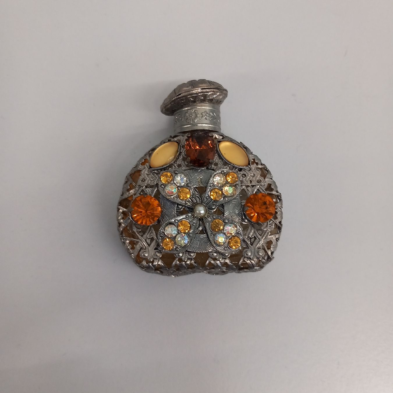 Parfum & Eau de Toilette: Vintage Parfüm Glasflasche – Gebraucht aus Ebnat-Kappel von blazzi