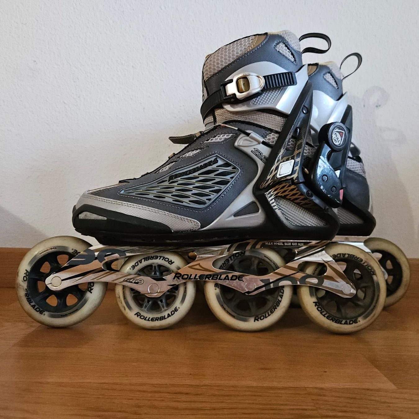 Patins à roul. & inline: Inline Skates, Rollerblade, Gr. 42 – D'occasion à Freidorf TG par Skilehrer01 6
