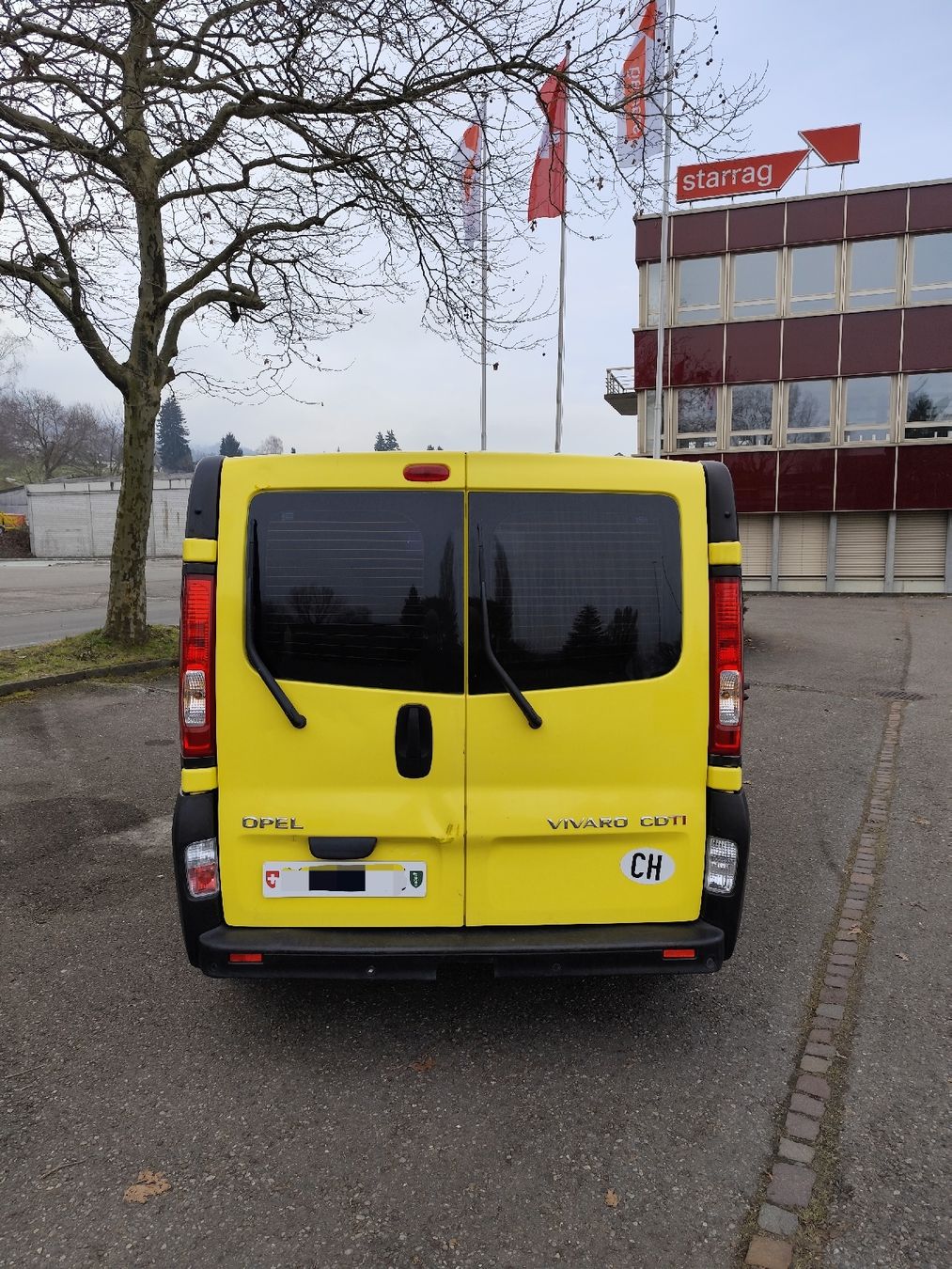 Opel Automobili: Opel Vivaro Van 2.0 CDTI (2012) – Usato da Rorschacherberg venduto da Razor010 3