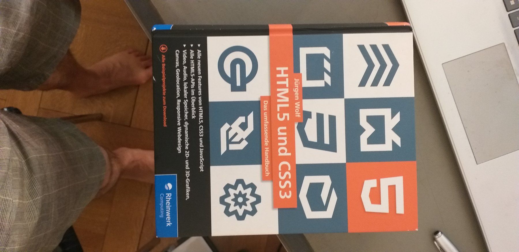 Bücher: HTML5 und CSS3, das umfassende Handbuch, Jürgen Wolf – Gebraucht aus Bern von Sommergewitter