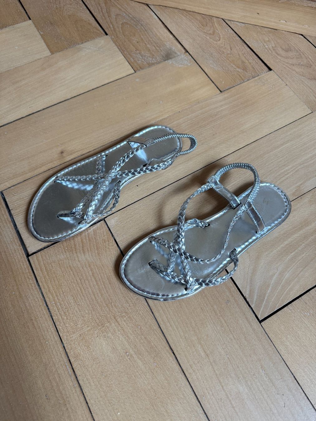 Scarpe da donna: Sandale silbern 40 (neu) – Nuovo (secondo la descrizione) da Zürich venduto da Diazaio