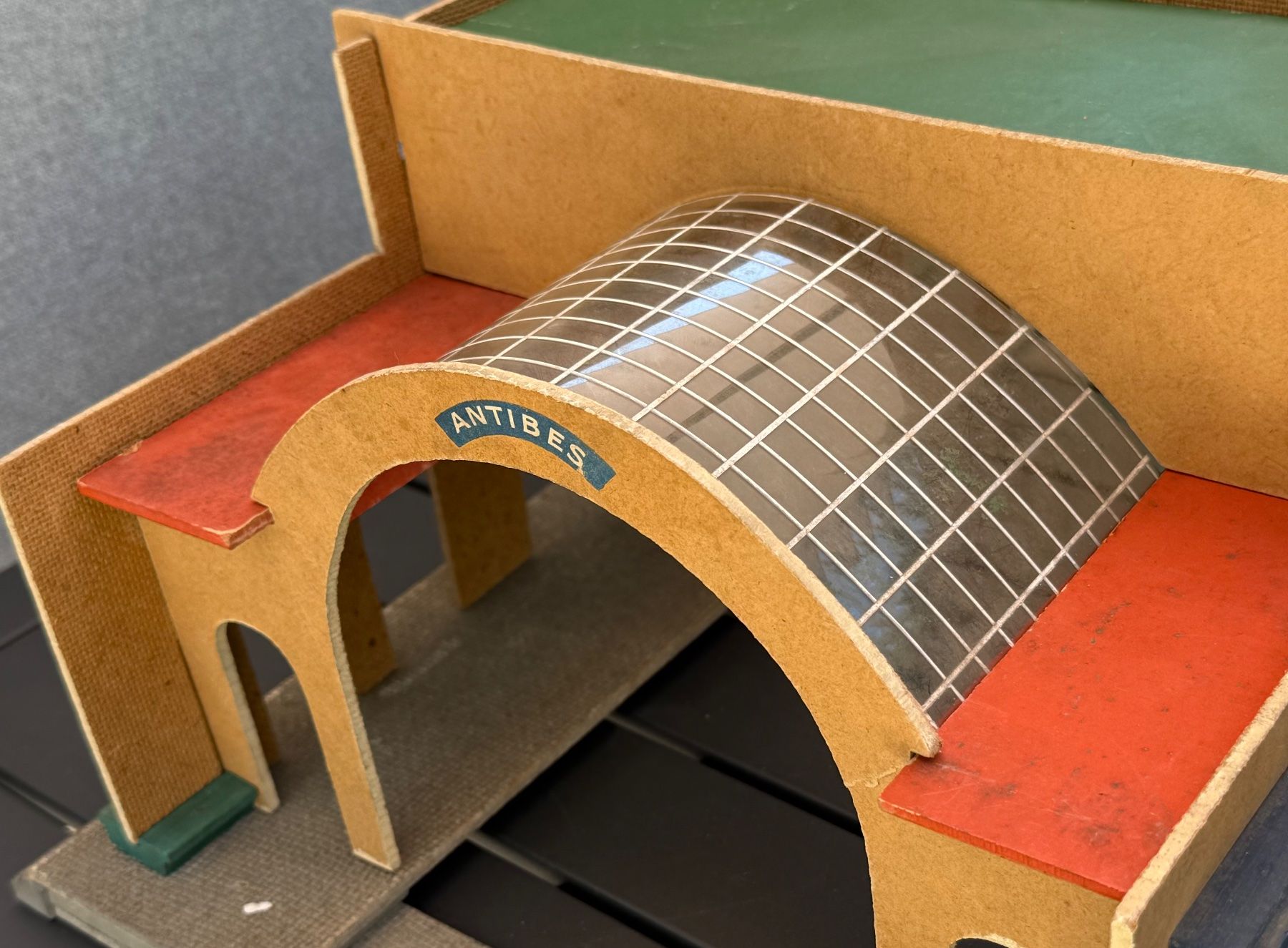 Hornby Modelleisenbahnen: Gare d'Antibes - Série Hornby – Gebraucht aus Denges von peumens 3