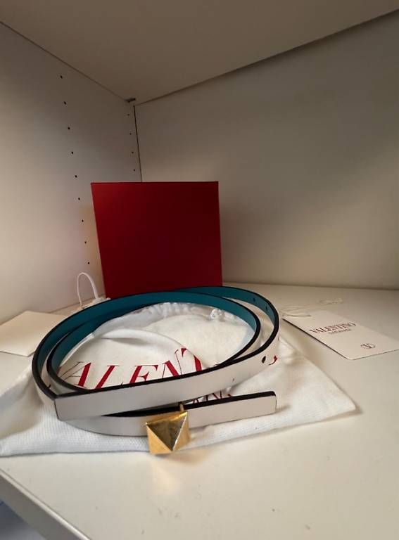 Cinture: Valentino Garavani One Stud Reversible Belt – Usato da Melide venduto da cla_g5fs 2