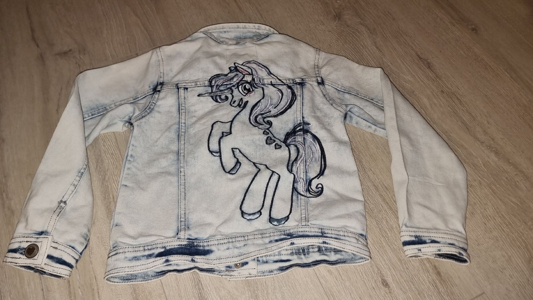 Giacche & Cappotti: Jeansjacke Mädchen Einhorn Gr. 128  – Usato da Wigoltingen venduto da Zuckerfee84 1