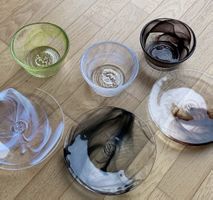 Kosta Boda Mine Glasteller und -Schüsseln