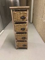Mobiletto multiuso con 4 ceste