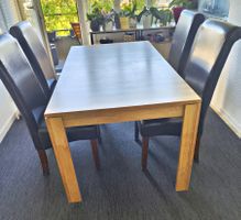 Grosser Ausziehtisch inkl. 6 Stühle, guter Zustand