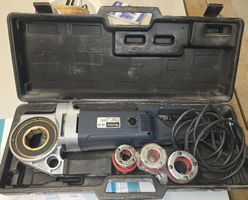 Verkaufe Gewindeschneider-Set, guter Zustand, komplett!